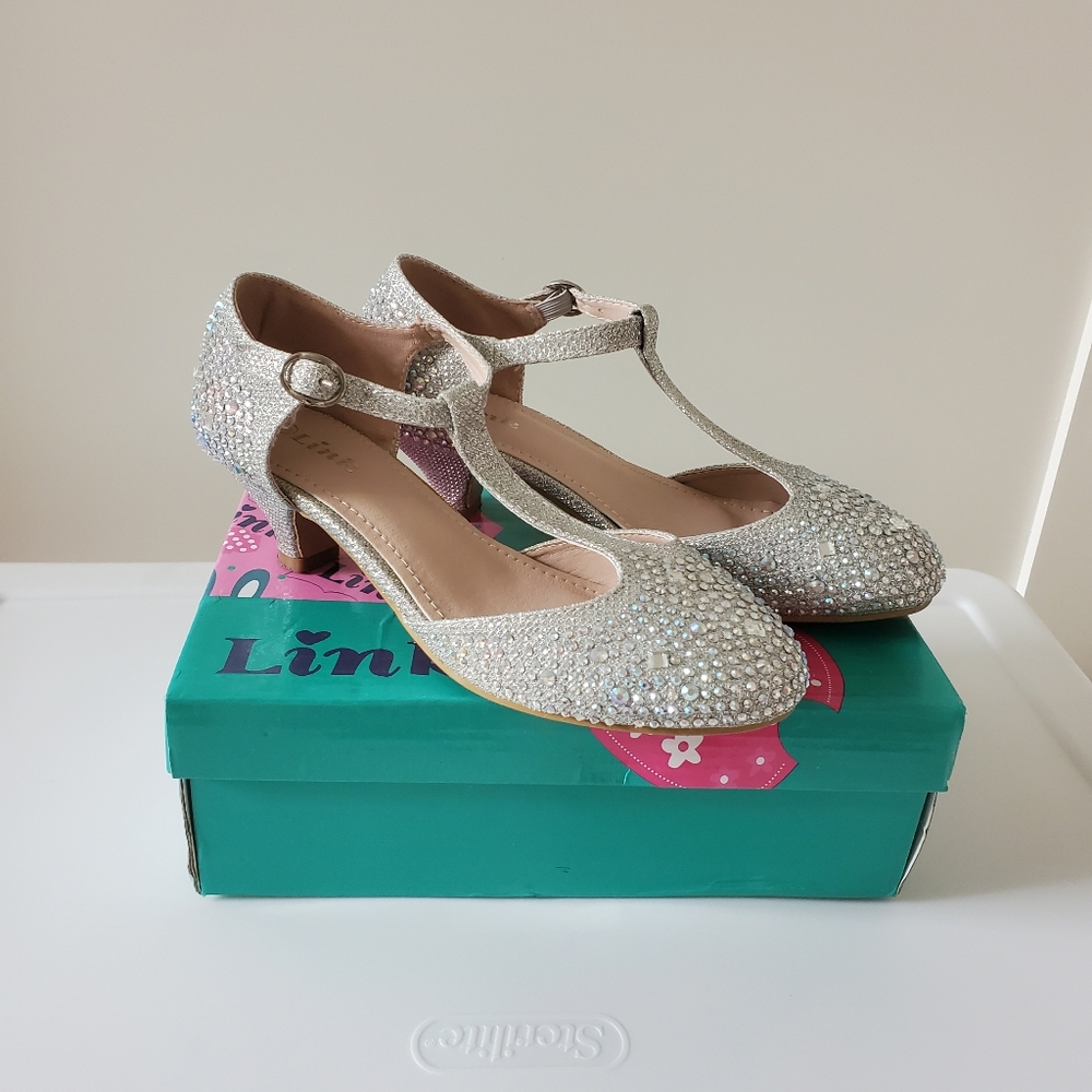 Girls formal shoes